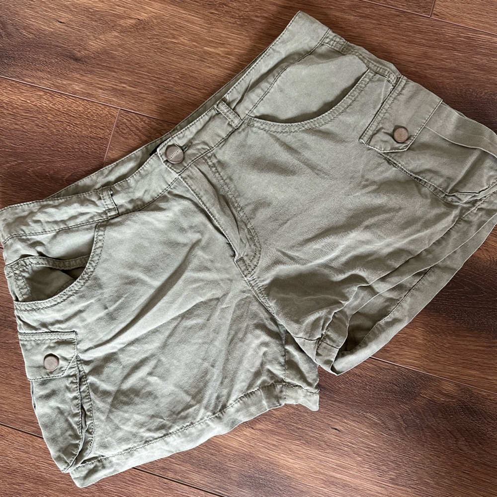 Sanctuary Olive Green Cargo Shorts